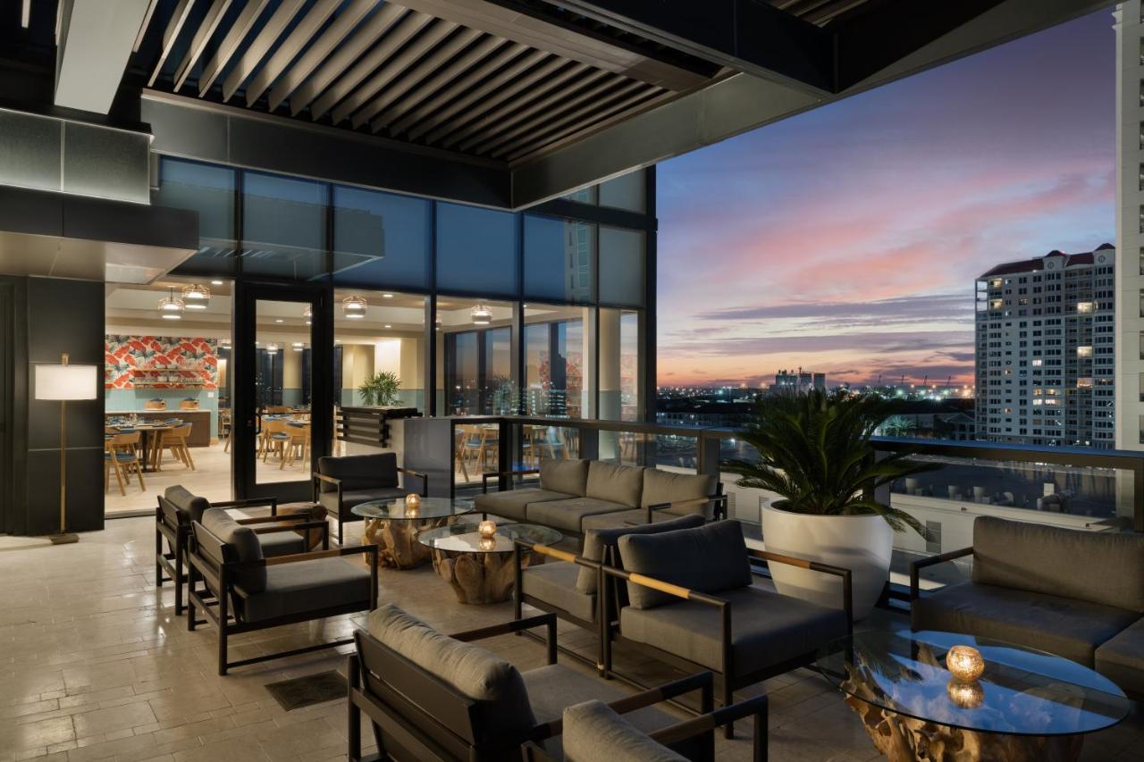Jw Marriott Tampa Water Street Hotel Exterior photo