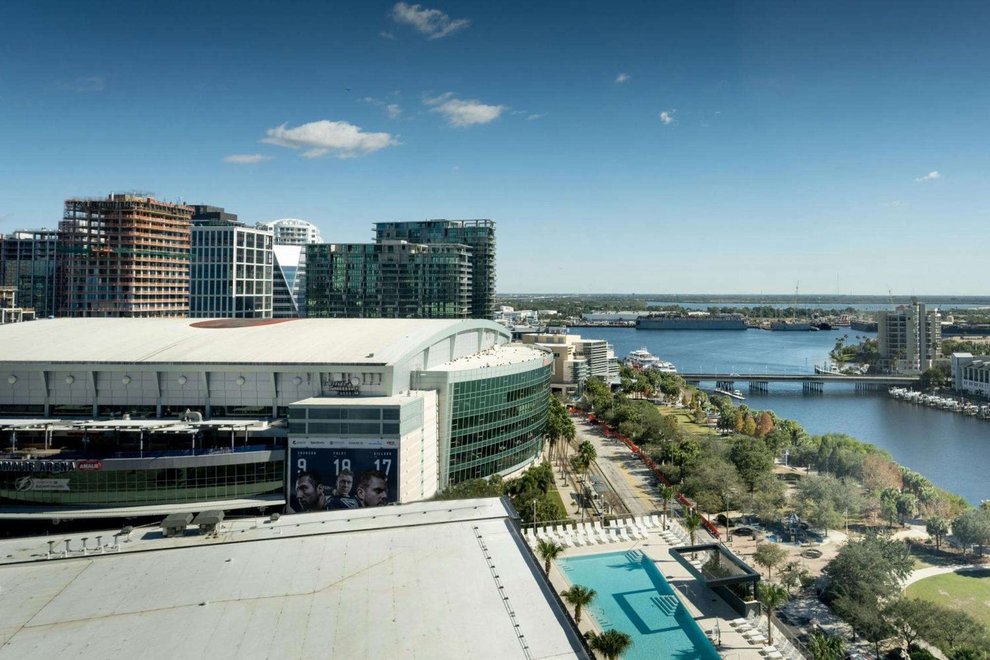 Jw Marriott Tampa Water Street Hotel Exterior photo